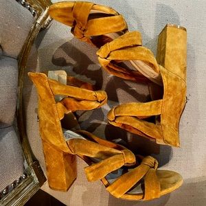 Raye Suede Heels | Brown Size 9